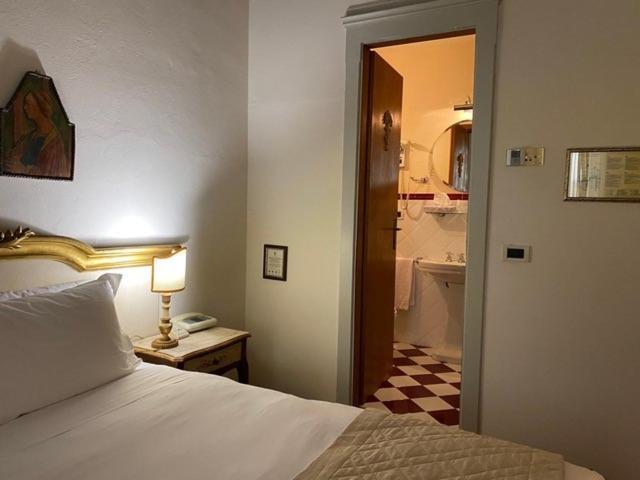 Quattro Gigli Hotel Montopoli in Val d'Arno Exterior photo