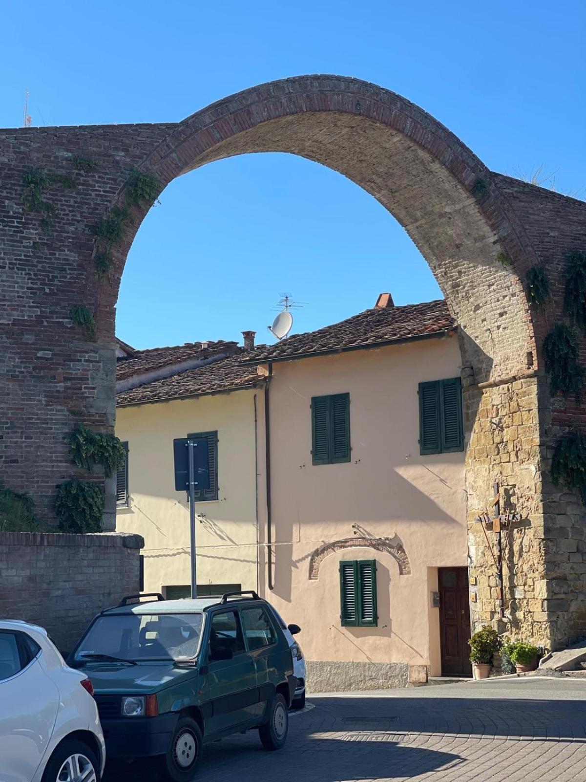 Quattro Gigli Hotel Montopoli in Val d'Arno Exterior photo