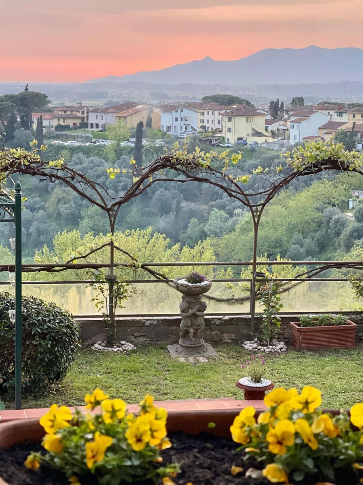 Quattro Gigli Hotel Montopoli in Val d'Arno Exterior photo